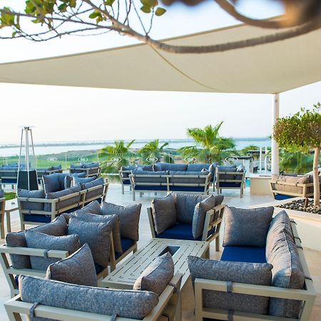 Crowne Plaza Yas Island By Ihg Hotel Абу Даби Екстериор снимка