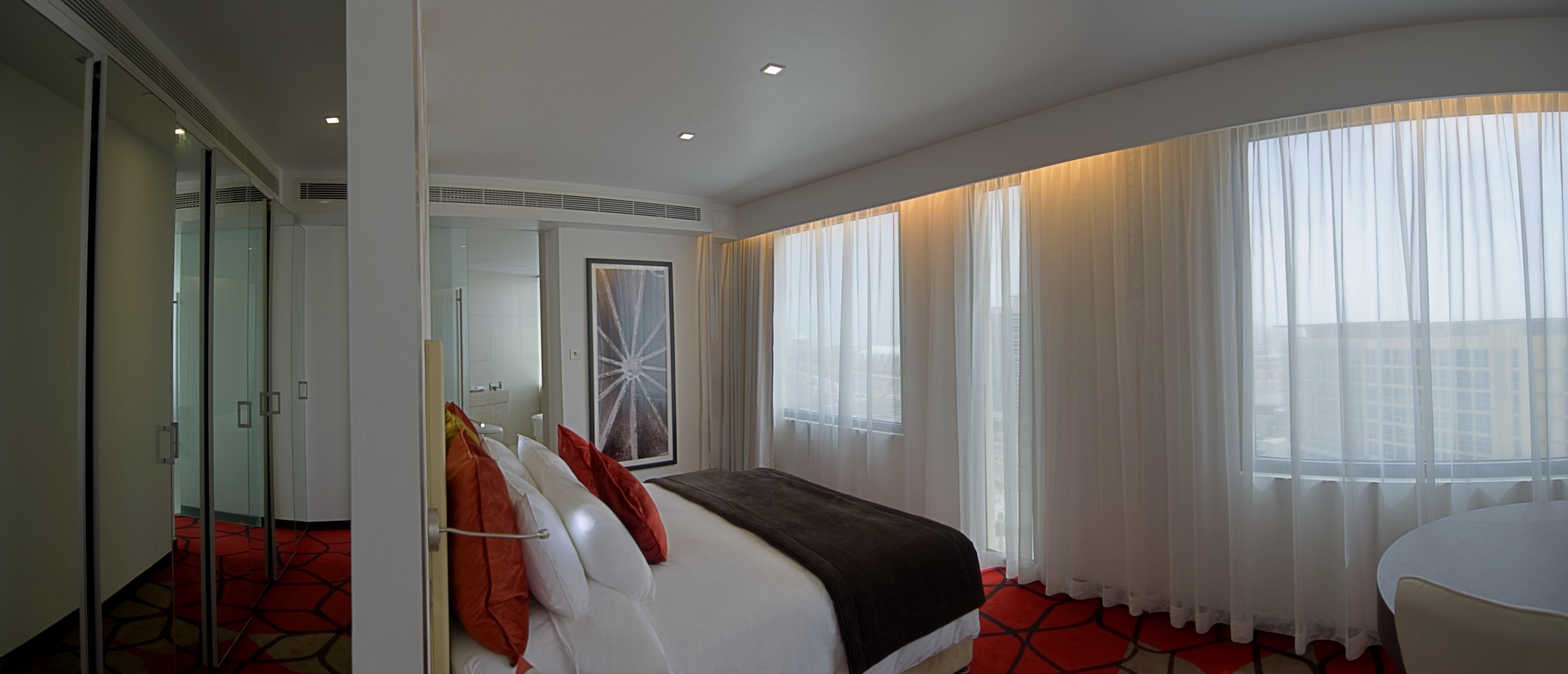 Crowne Plaza Yas Island By Ihg Hotel Абу Даби Екстериор снимка