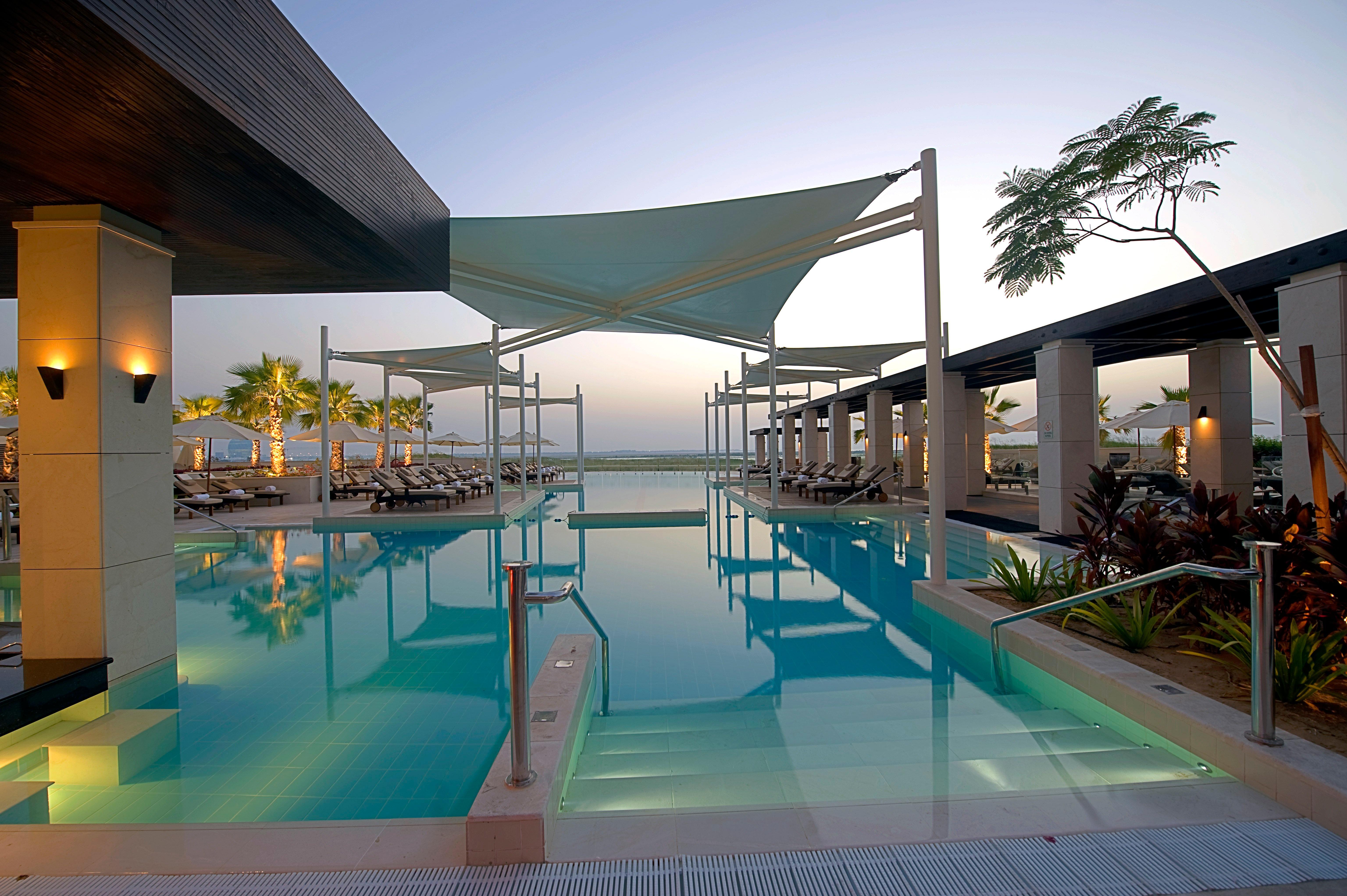 Crowne Plaza Yas Island By Ihg Hotel Абу Даби Екстериор снимка